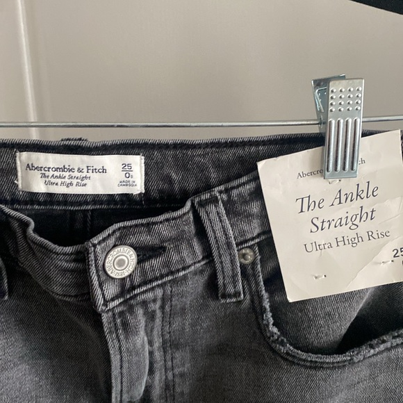 NWT Abercrombie & Fitch The Ankle Straight Jeans Size 25S - Picture 4 of 7